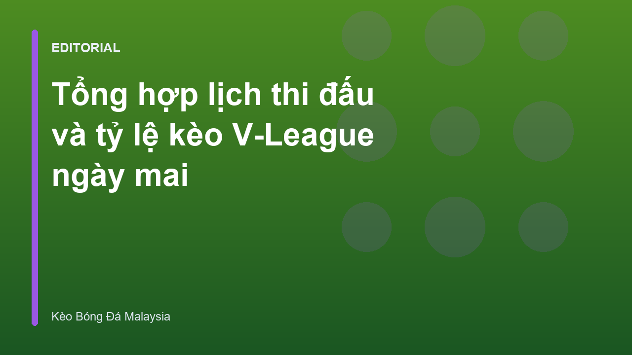 Cầu thủ V-League thi đấu trên sân cỏ